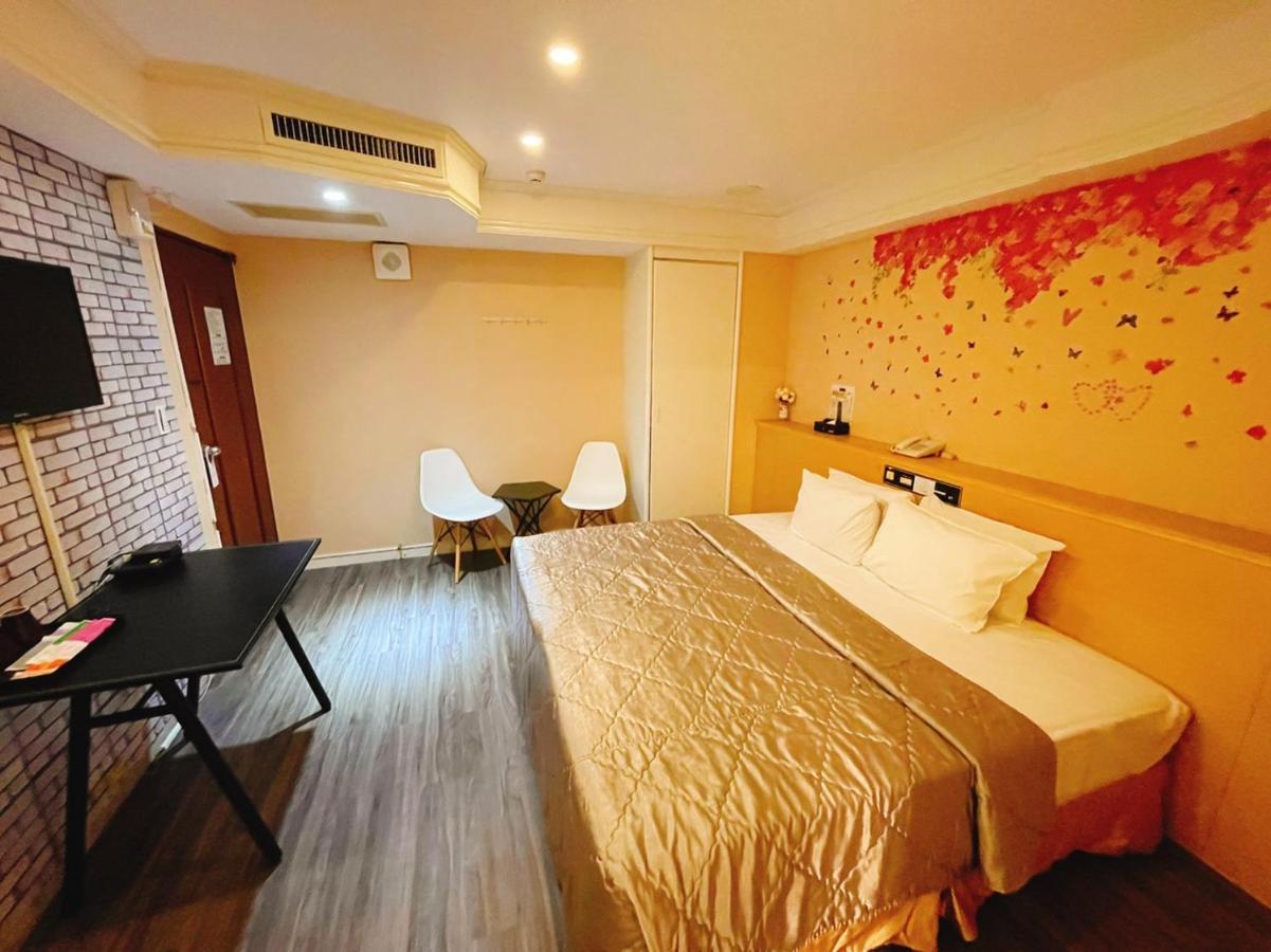 Joy Garden Hotel Kaohsiung Exterior photo